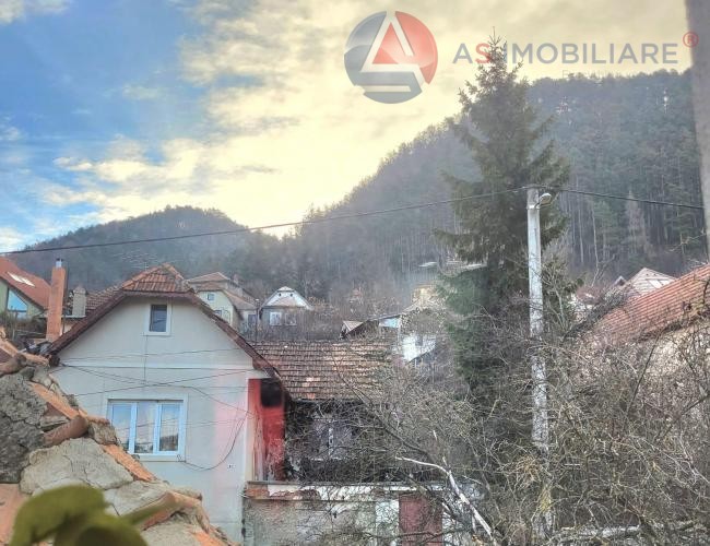 Oportunitate investitionala Casa cu 2 apartamente in zona Scheii Brasovului