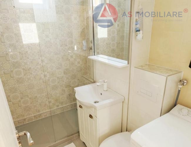 Apartament 2 camere sub mantia 