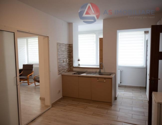 Studio Modern cu Aer Istoric – Centrul Vechi, Brașov