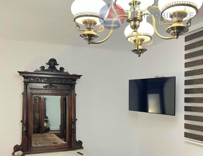 Oportunitate! Apartament 3 camere la Mansarda cu vedere spre Tampa