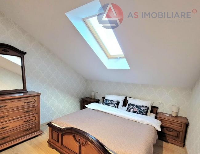 Oportunitate investitionala Casa cu 2 apartamente in zona Scheii Brasovului