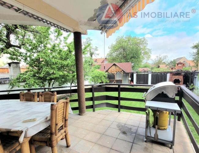 Casa caldurasa si primitoare in zona Florilor, Brasov