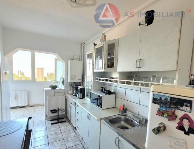 Oportunitate de investiție în cartierul Astra: Apartament luminos cu 3 camere, decomandat