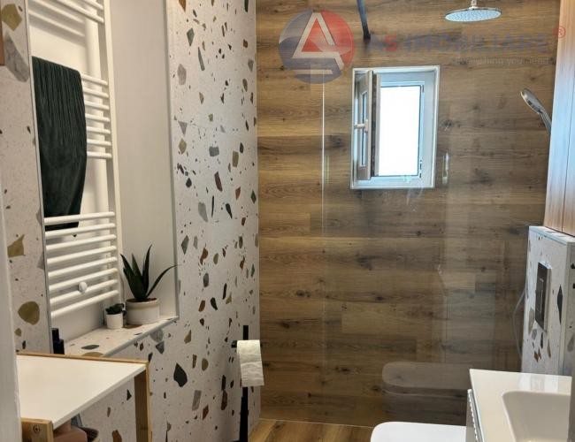 Oază de liniște în Zona Zero: Casă de Vis cu Vedere spre Tâmpa – Renovare Premium 2025