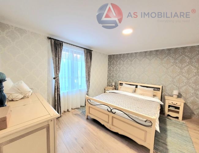 Oportunitate investitionala Casa cu 2 apartamente in zona Scheii Brasovului