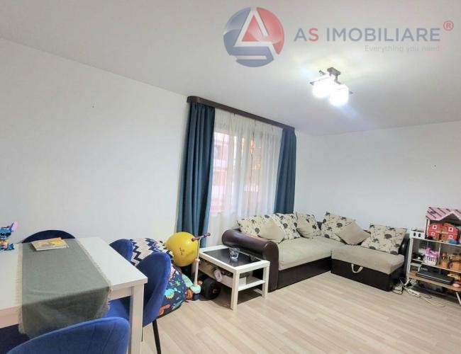 Apartament modern cu 2 camere, parcare inclusă și încălzire în pardoseală – Zona Coresi