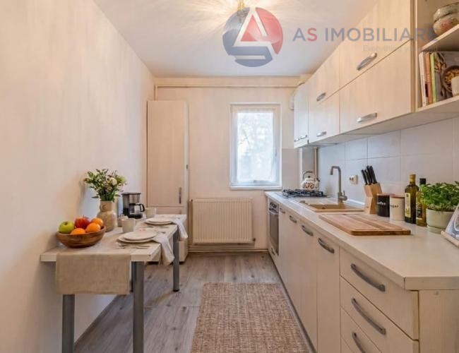 Apartament 2 camere parter, renovat & utilat, zona Astra, Brasov