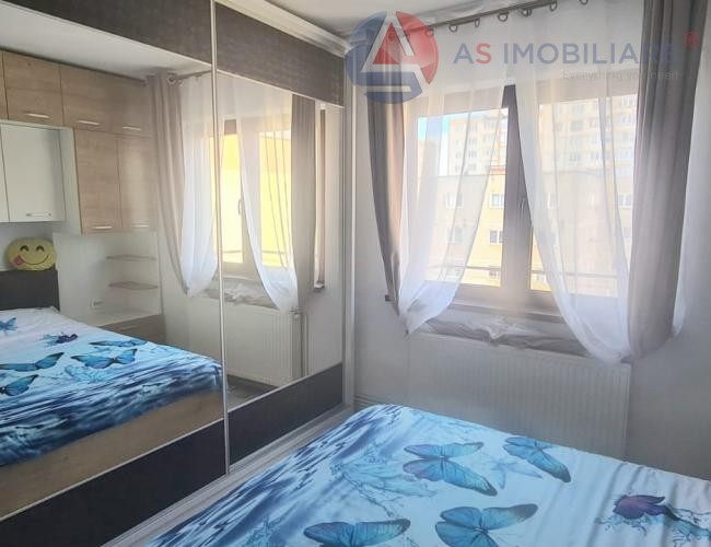 Apartament 3 camere, zona Tractoru, Brasov