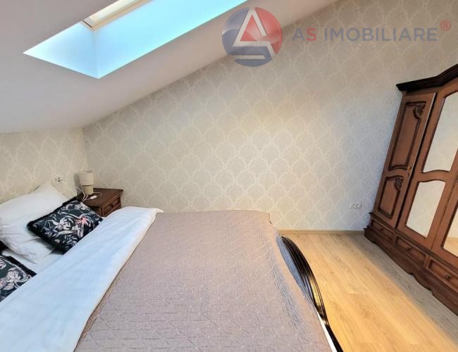 Oportunitate investitionala Casa cu 2 apartamente in zona Scheii Brasovului