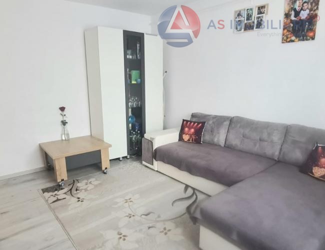 Apartament 3 camere, zona Tractoru, Brasov