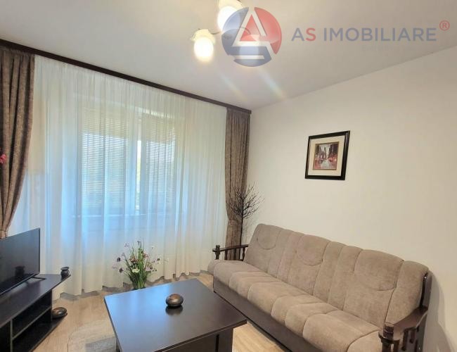 Apartament 2 camere renovat, zona Bisericii Romane, Brasov