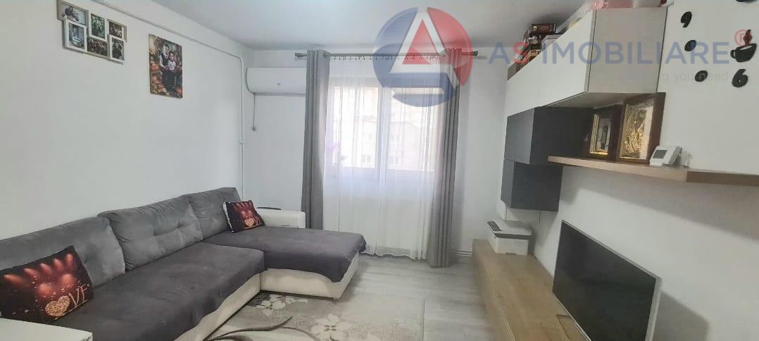 Apartament 3 camere, zona Tractoru, Brasov