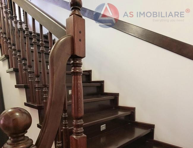 Casa caldurasa si primitoare in zona Florilor, Brasov
